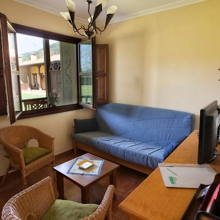 Apartamentos Camin De Pelayo Las Rozas Ruang foto