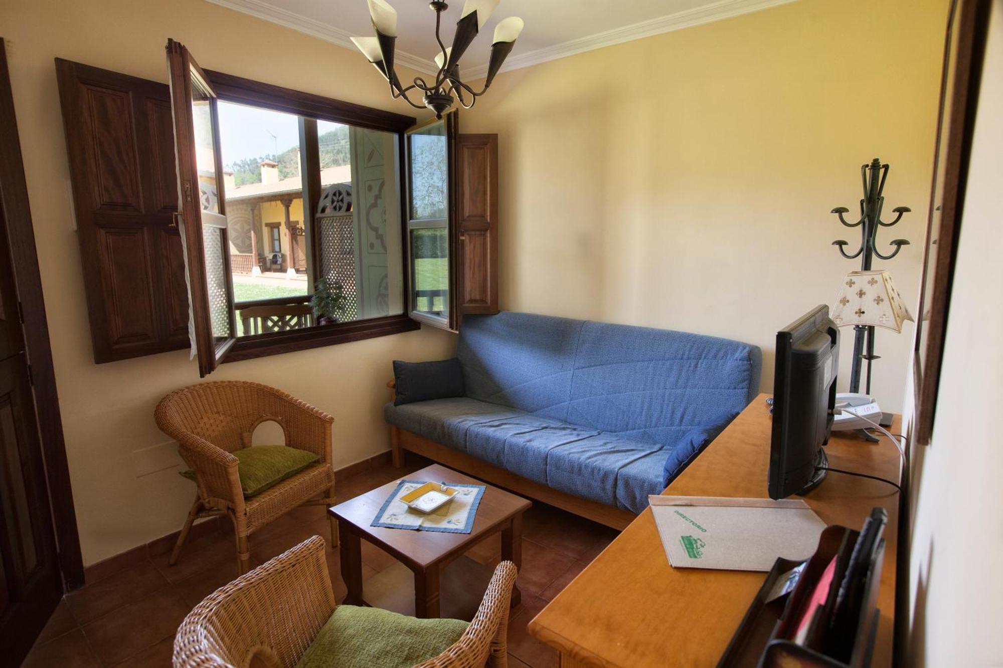Apartamentos Camin De Pelayo Las Rozas Ruang foto