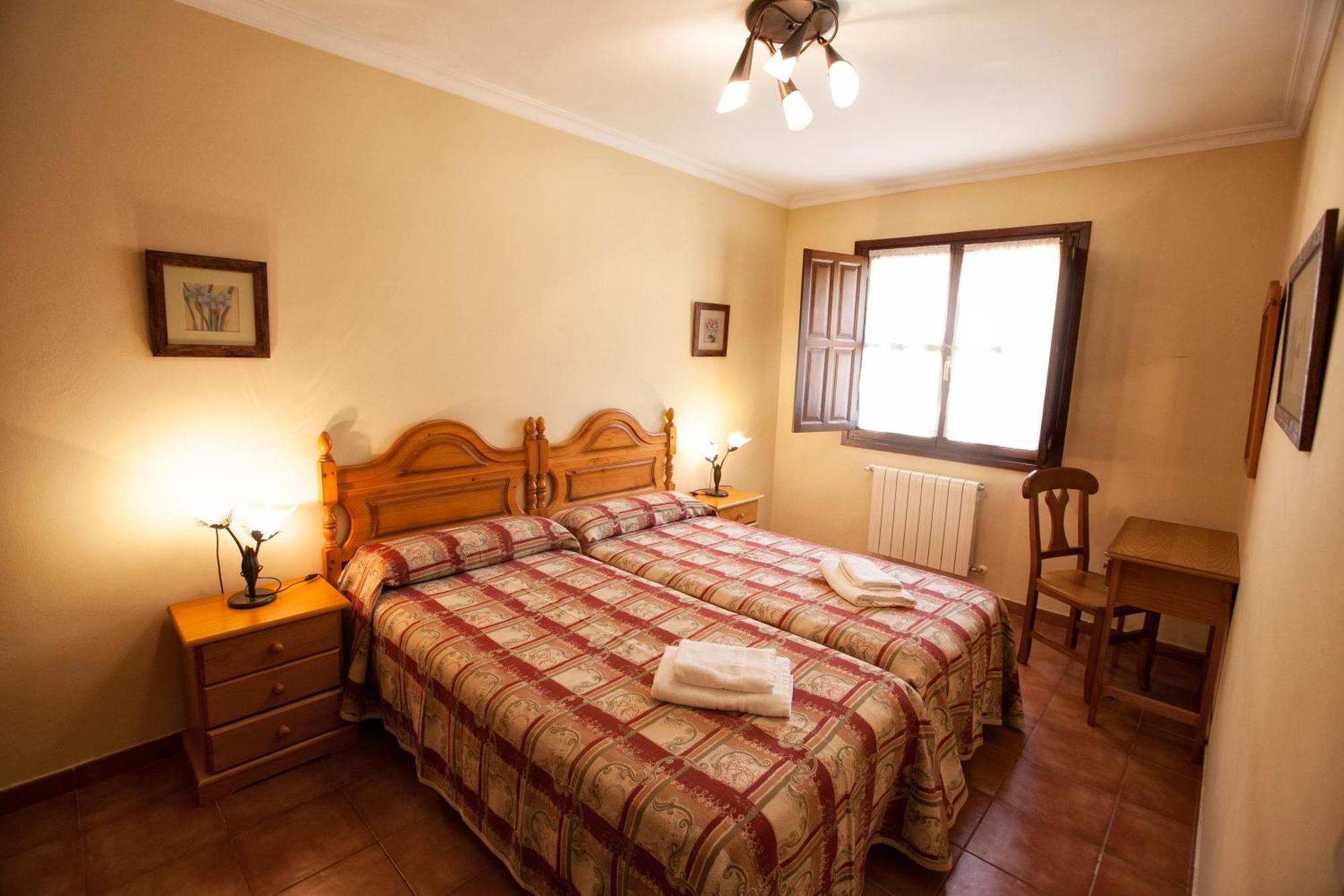 Apartamentos Camin De Pelayo Las Rozas Ruang foto